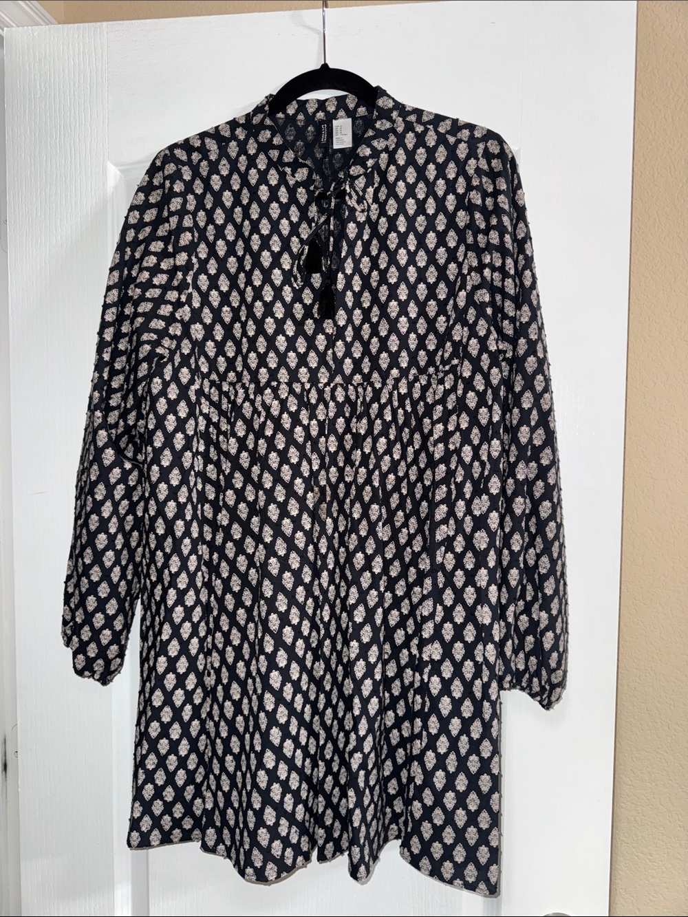 Woven Long Sleeve Tunic Top - Navy and Cream